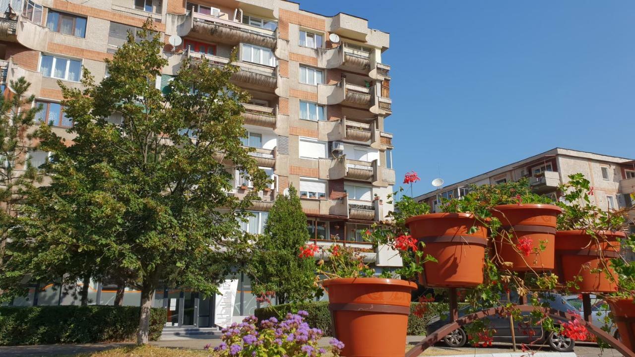 Apartament Sorina Maria Appartamento Deva Esterno foto