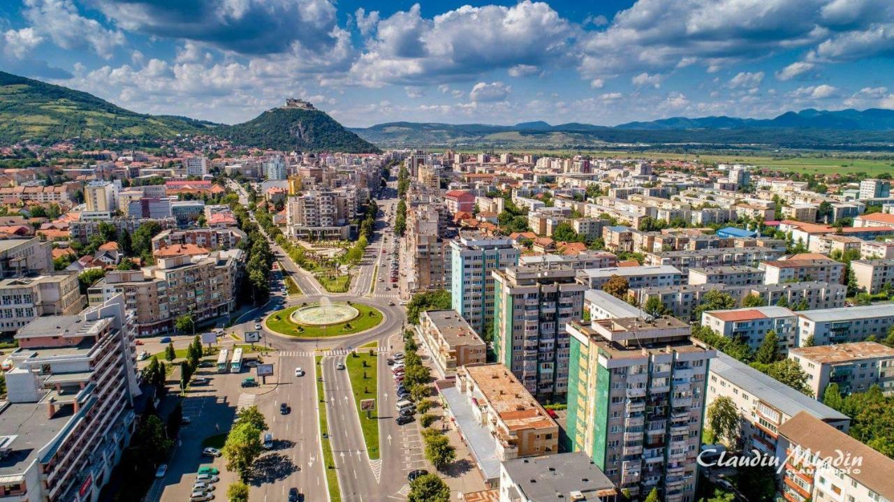 Apartament Sorina Maria Appartamento Deva Esterno foto