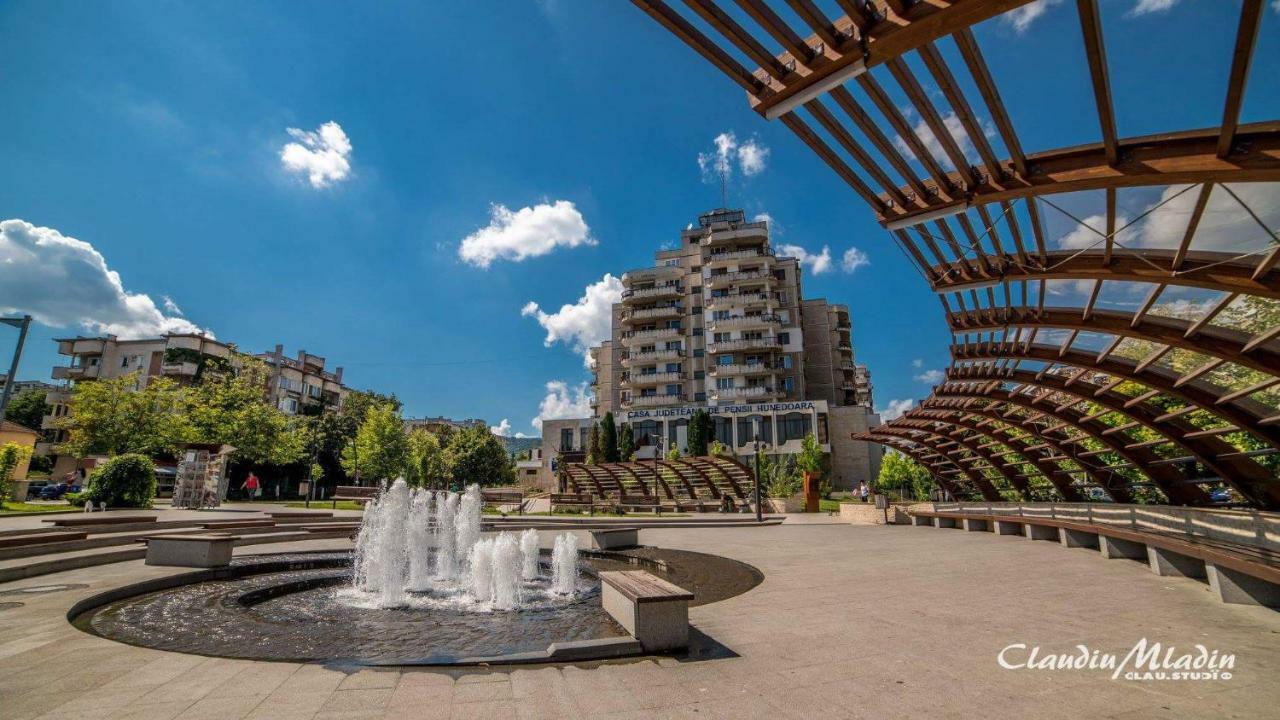 Apartament Sorina Maria Appartamento Deva Esterno foto